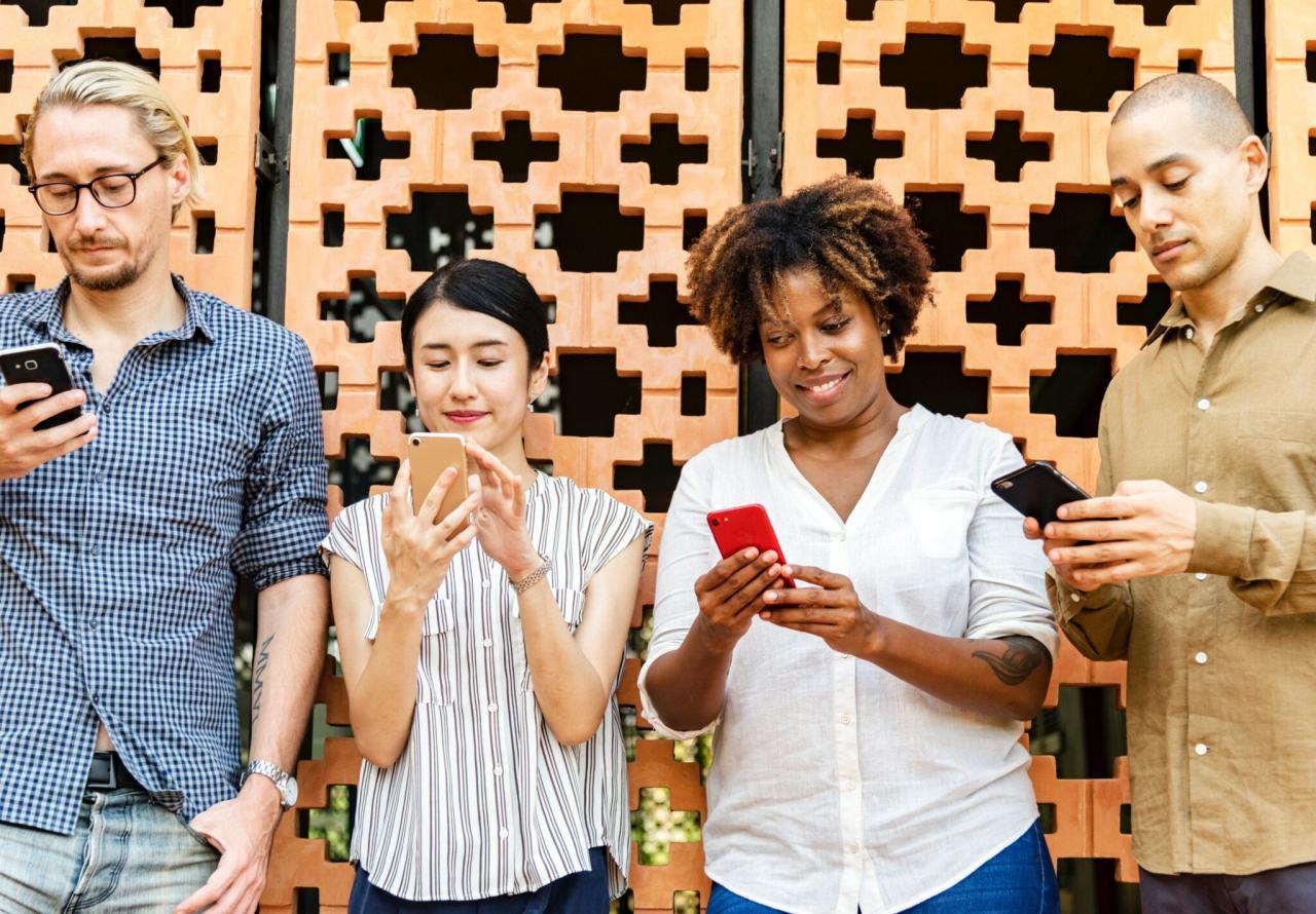 How and Why Technology Is Changing Consumer Behavior Understanding Consumer Behavior in the Technology Market