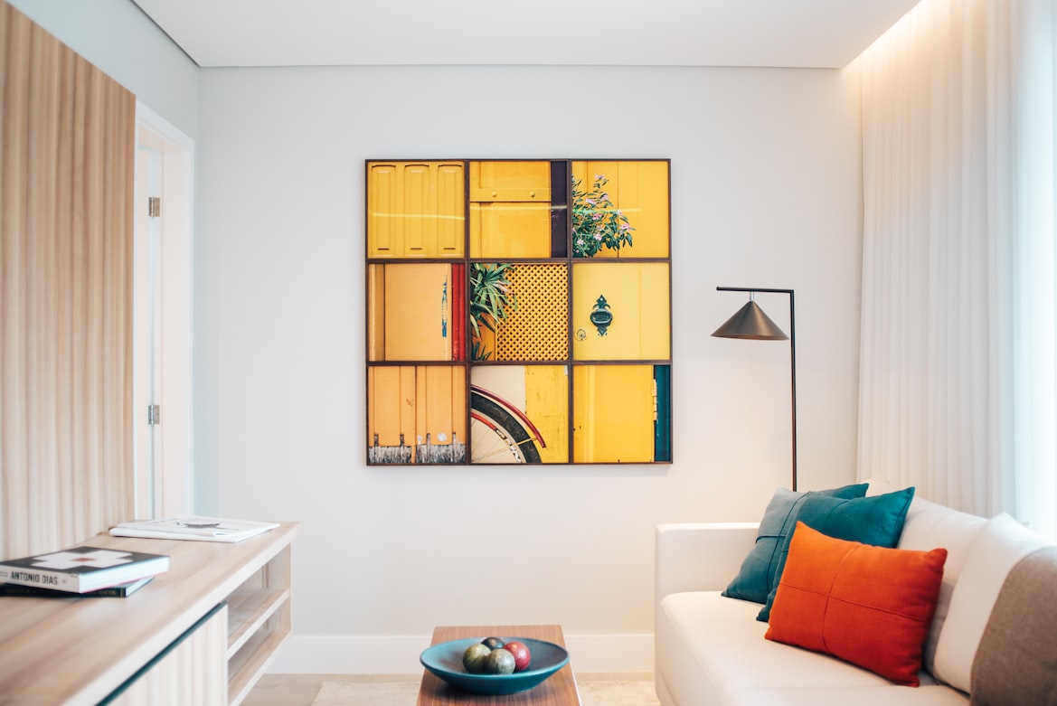 How to Choose the Perfect Decorations for Your Space